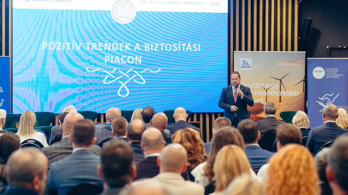 Hatalmas fordulatok a magyar biztosítási piacon: hol van már a tíz csapás?